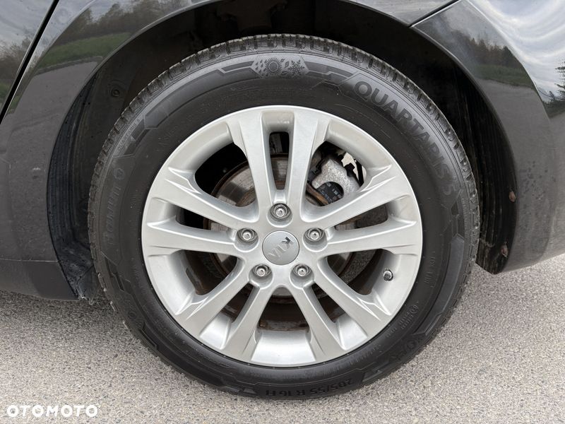 Kia Ceed 1.6 GDI Dream Team Edition - 20