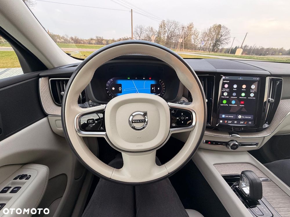 Volvo XC 60 B4 B Plus Bright - 15