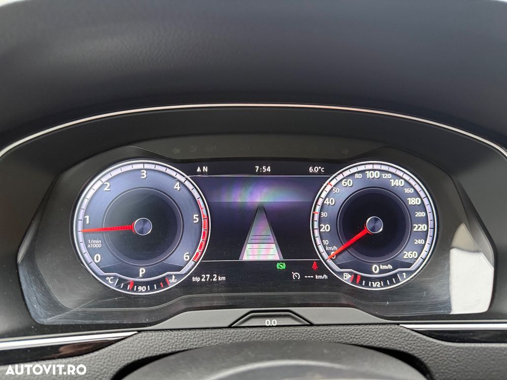 Volkswagen Passat 2.0 TDI DSG Highline - 12