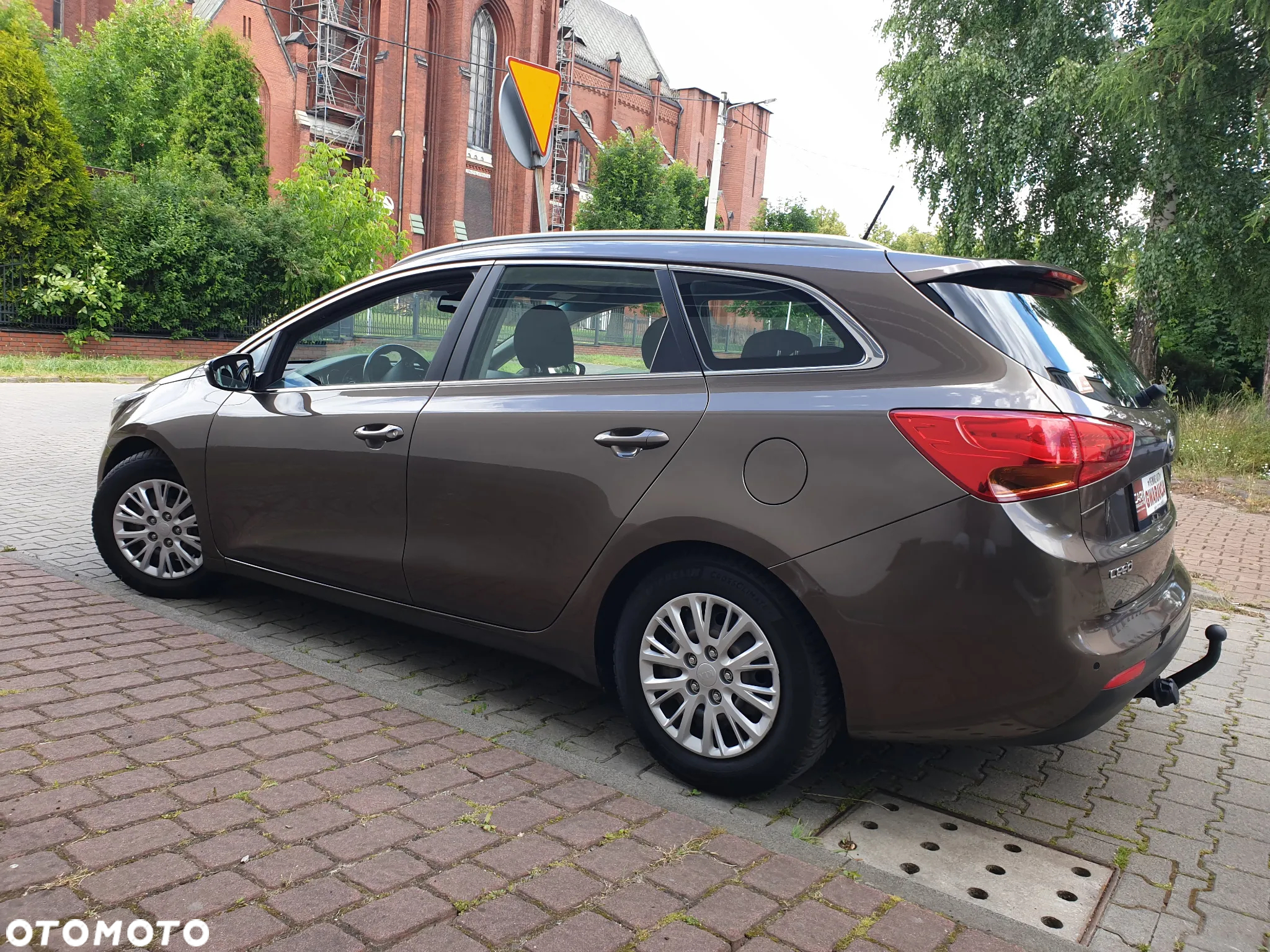 Kia Ceed Cee'd 1.6 GDI XL - 3