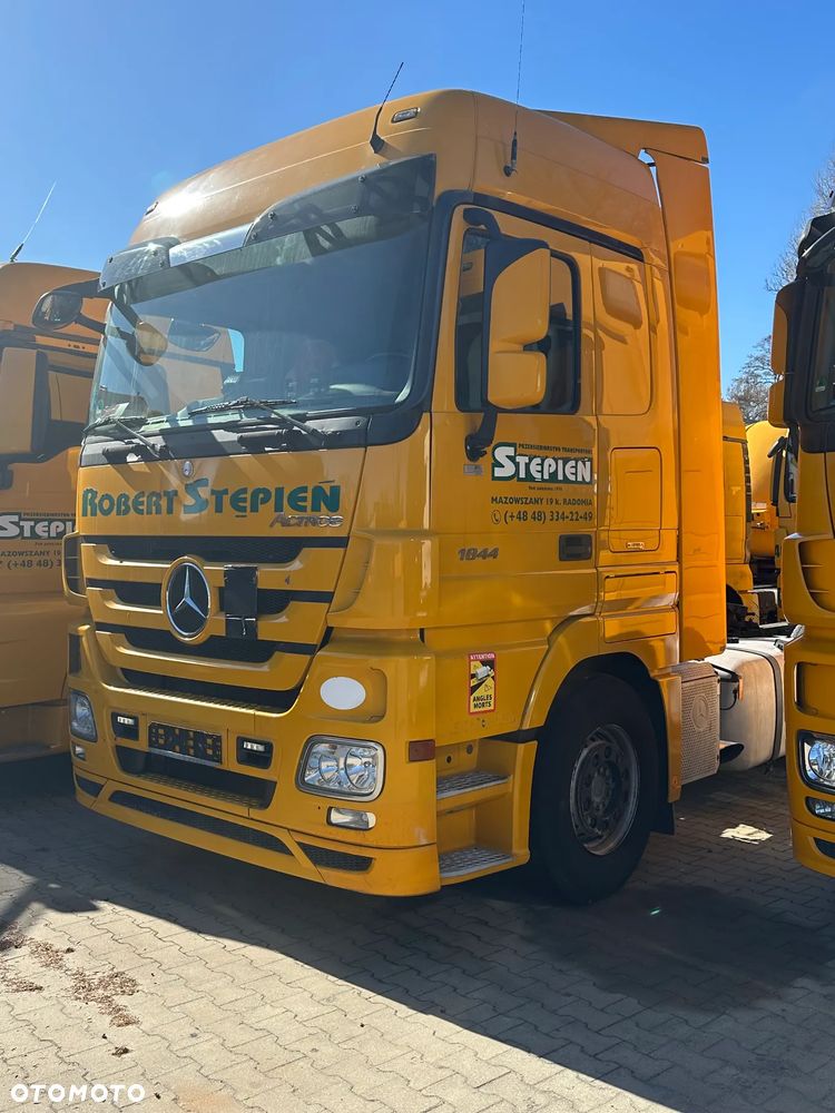 Mercedes-Benz ACTROS - 1