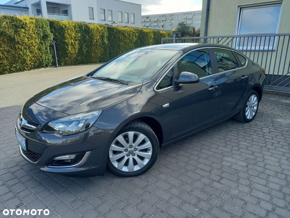 Opel Astra 1.4 Innovation - 2