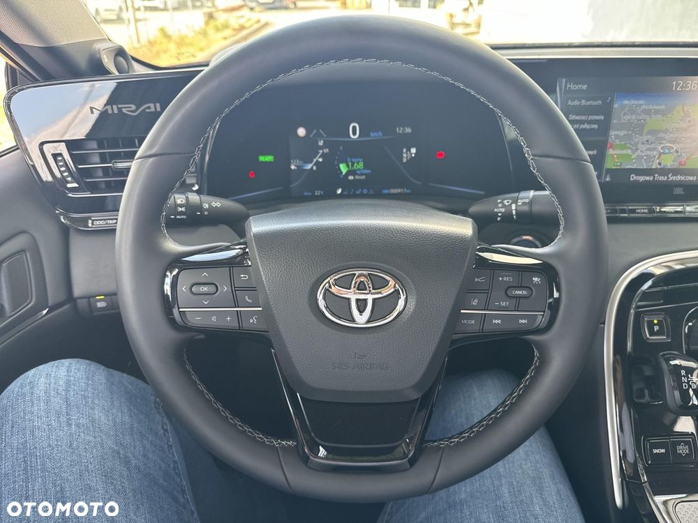 Toyota Mirai Executive - 12