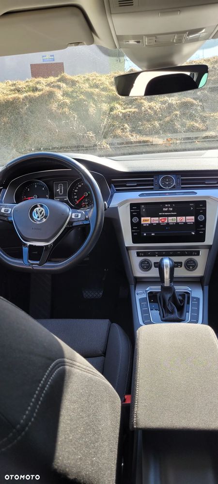 Volkswagen Passat 2.0 TDI SCR DSG Highline - 14