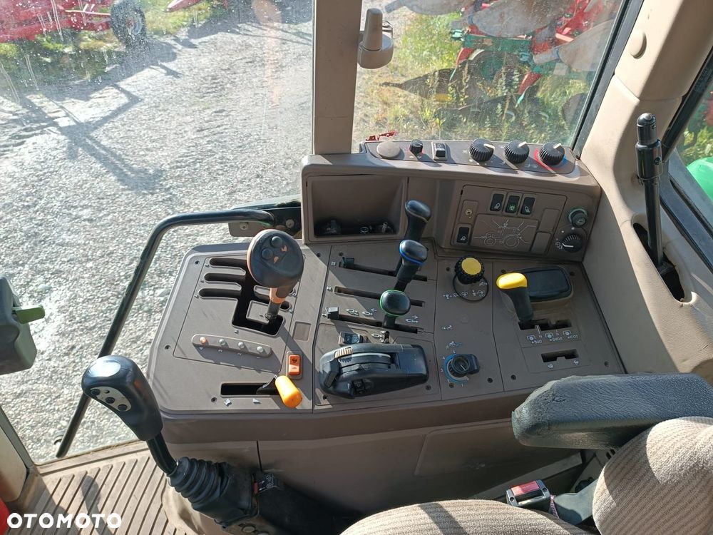 John Deere 6330 - 9