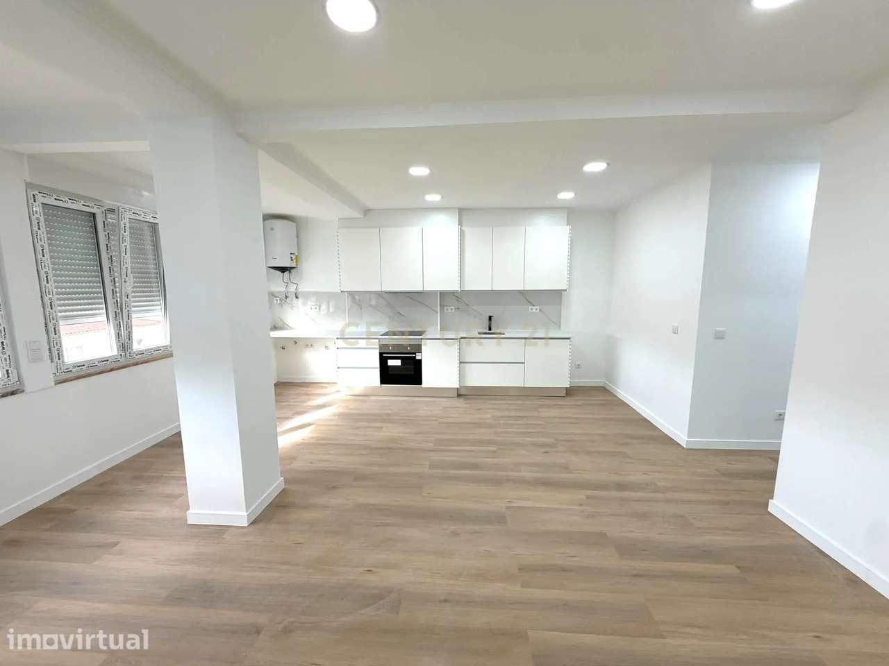Moderno Apartamento na Avenida Luísa Todi em Setúbal completamente NOV - Grande imagem: 2/24