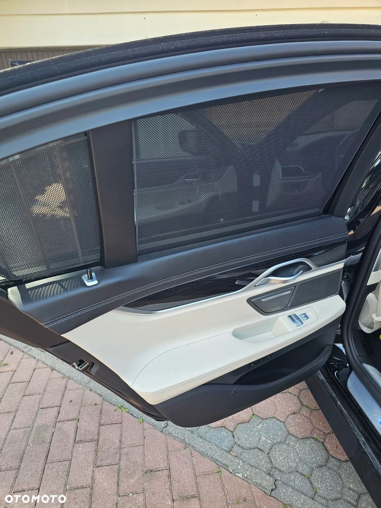 BMW Seria 7 750Ld xDrive sport - 14