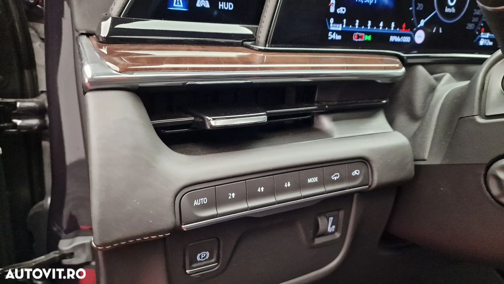 Cadillac Escalade 6.2 V8 AWD AT Premium - 17