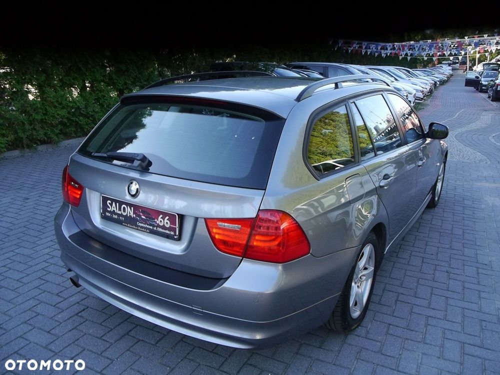BMW Seria 3 318i Edition Sport - 6