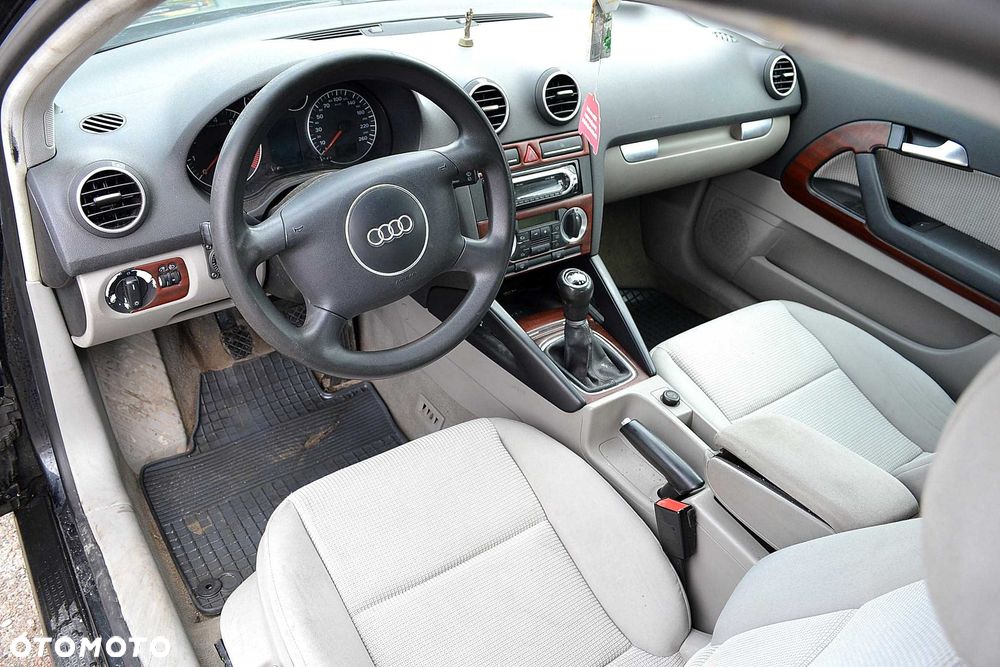 Audi A3 Sportback - 8