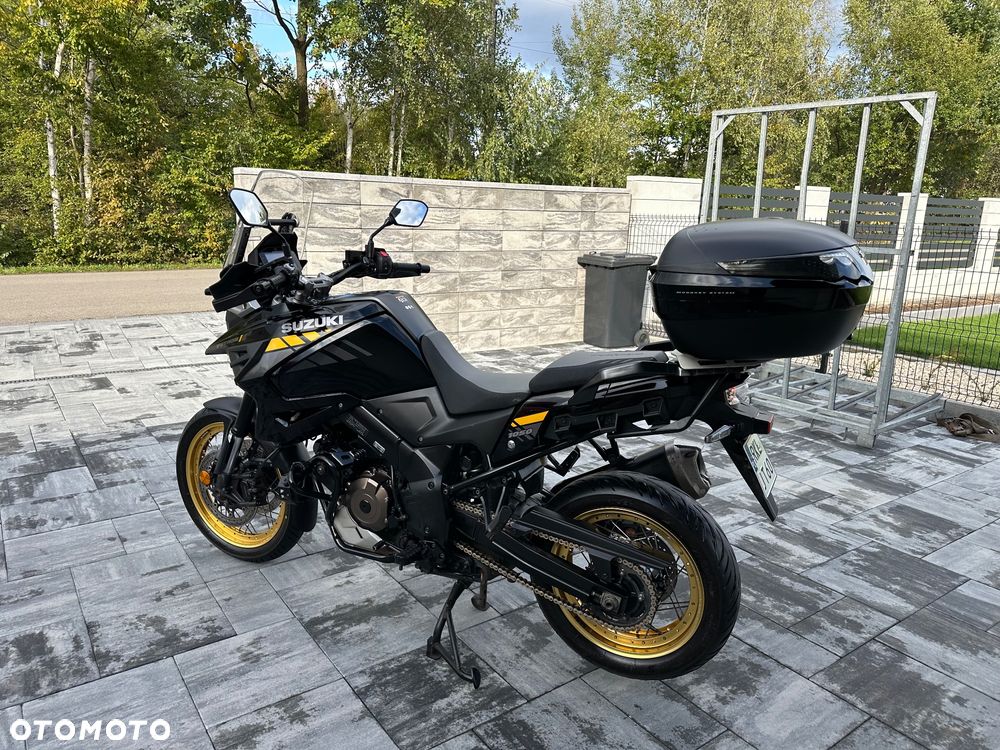 Suzuki V-STROM - 4