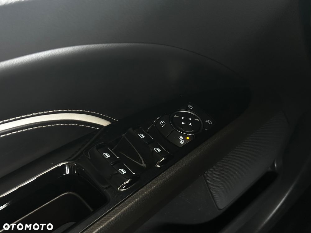 Ford Mondeo - 27