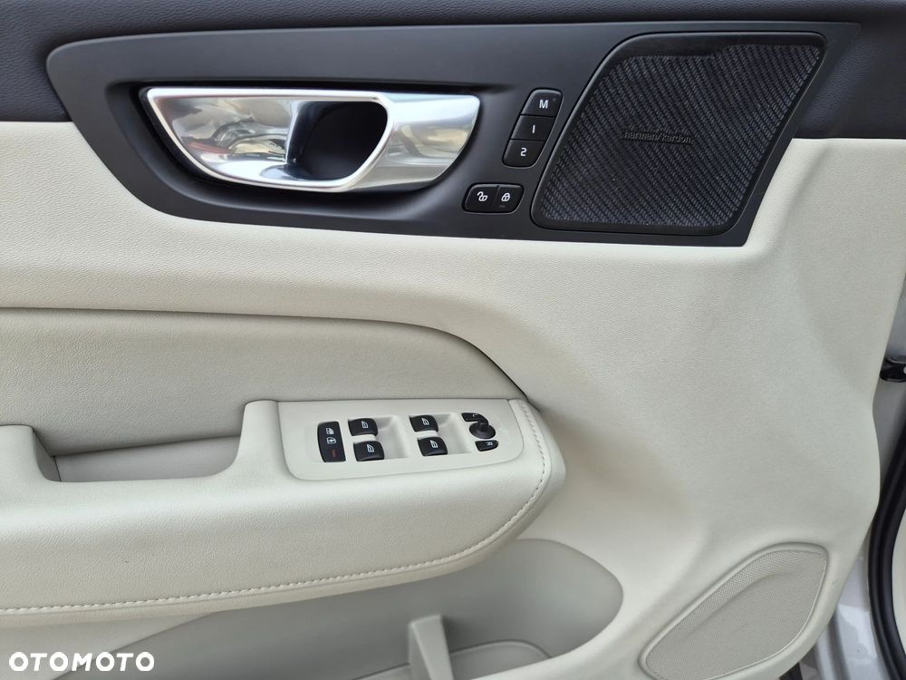 Volvo XC 60 B4 B Geartronic Inscription - 18