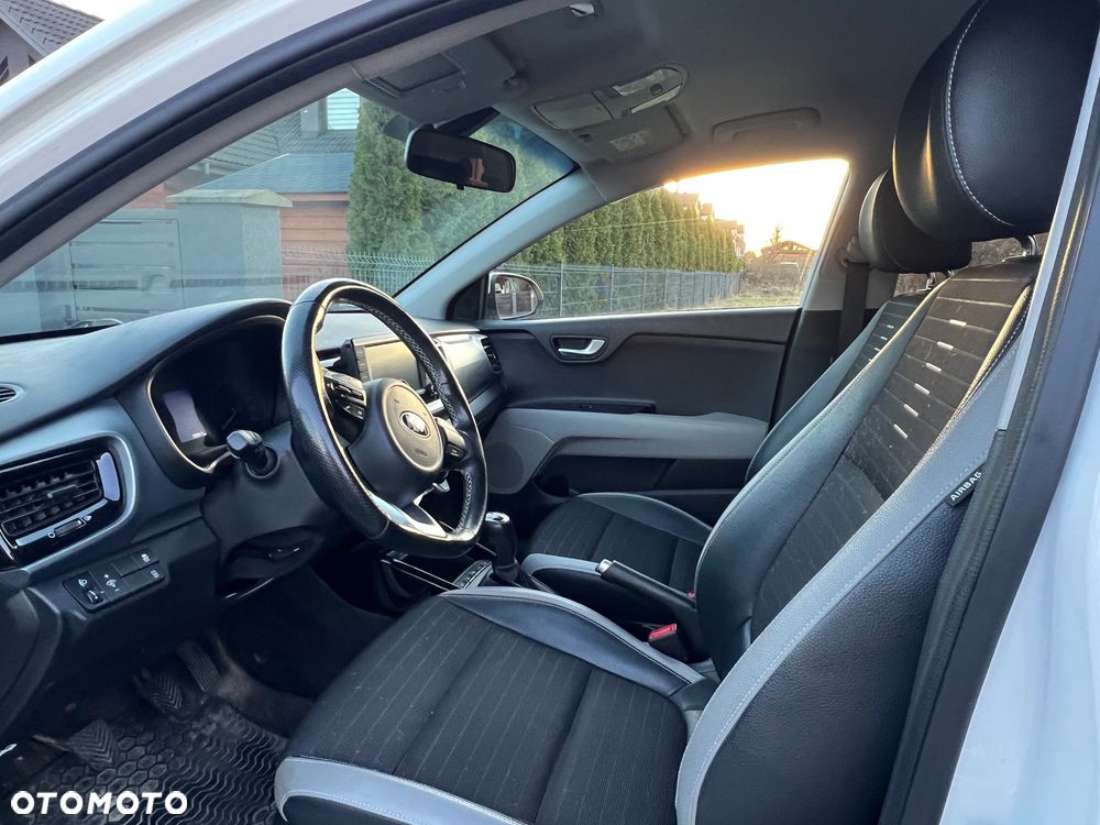 Kia Stonic 1.0 T-GDI L - 8