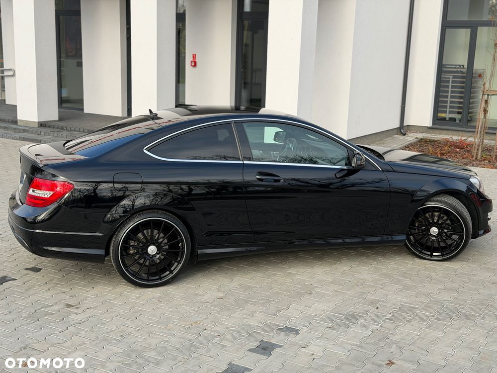 Mercedes-Benz Klasa C 200 7G-TRONIC Edition - 13