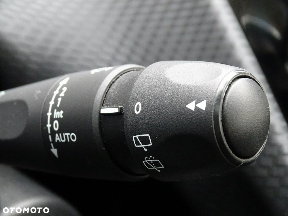 Peugeot 2008 1.2 Pure Tech Style - 25