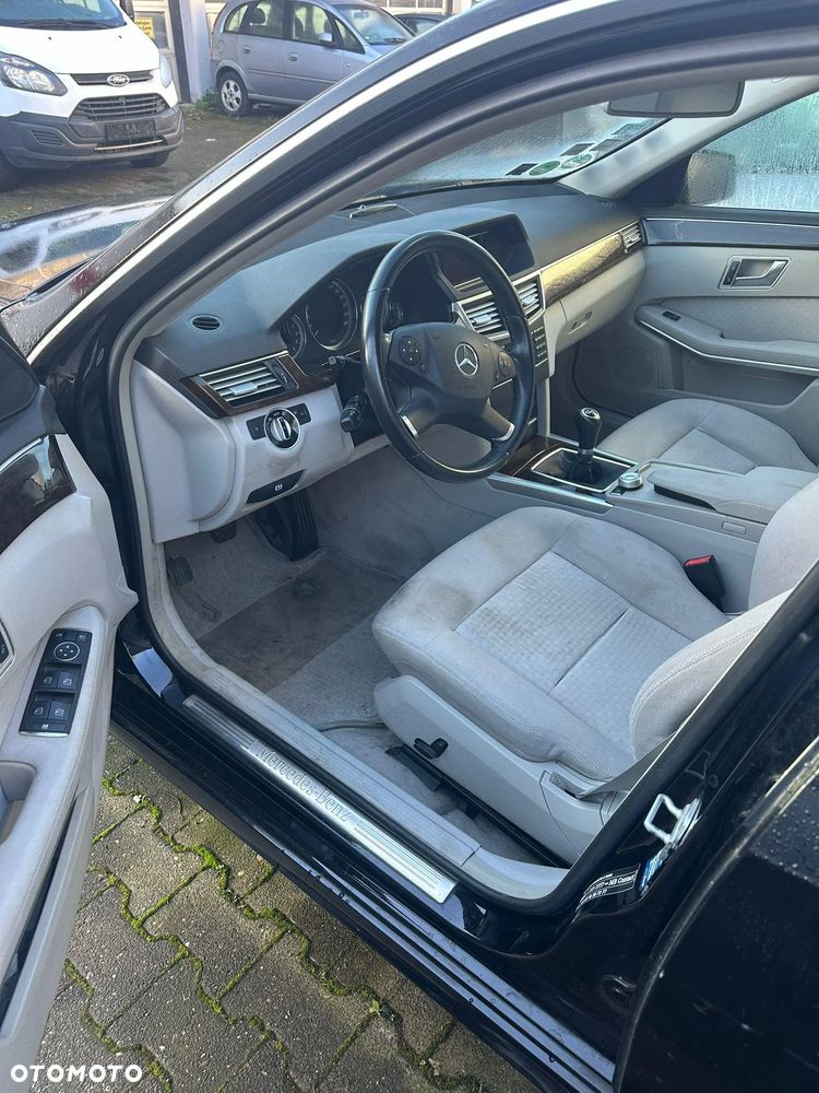 Mercedes-Benz Klasa E 200 CDI Avantgarde - 12