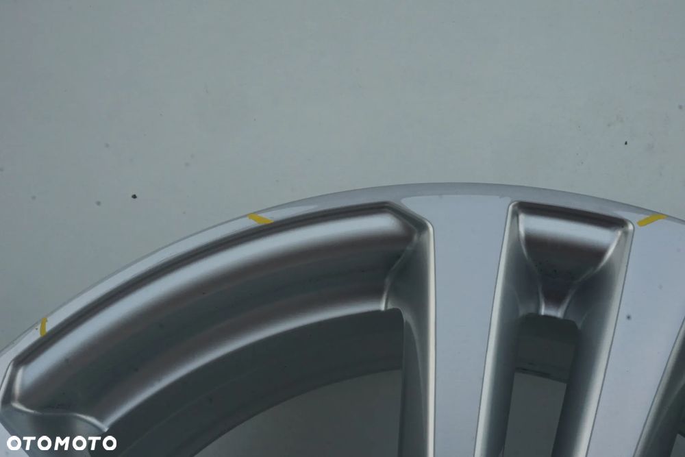 Audi 5x112 18'' 7,5J et51 8V0601025 - 2