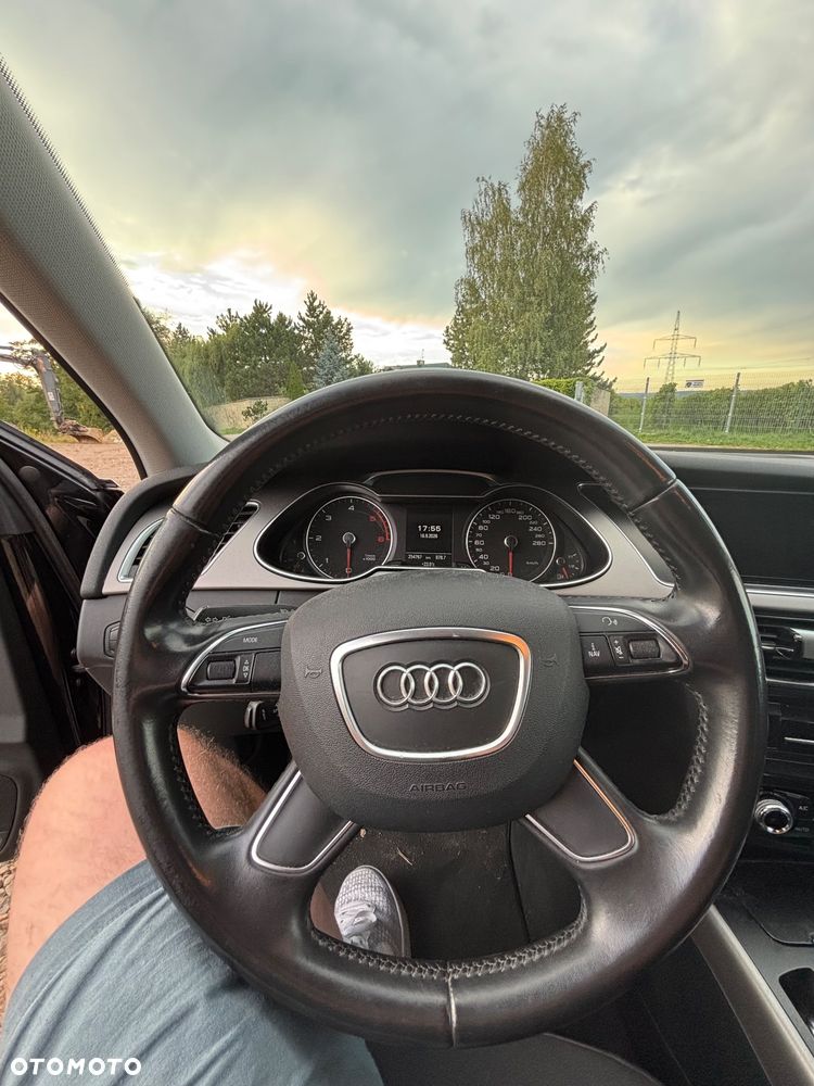 Audi A4 Avant 2.0 TDI ultra DPF Attraction - 12
