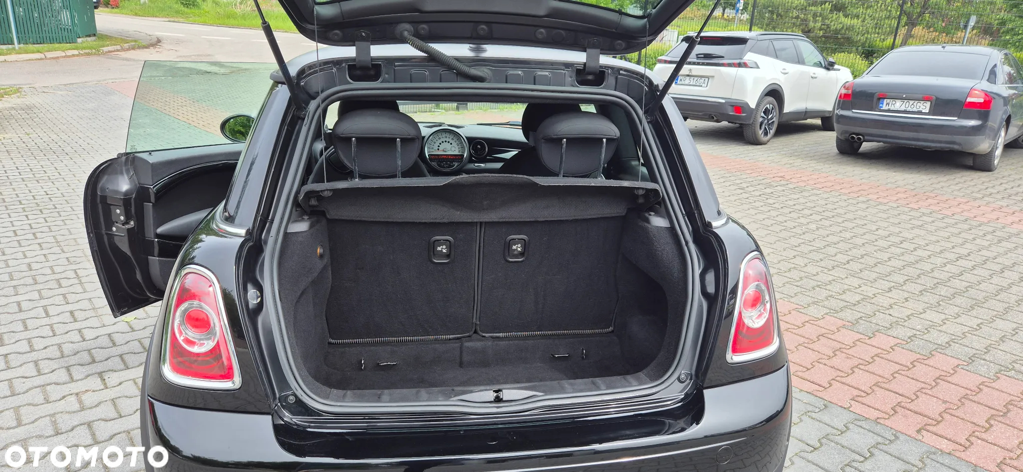 MINI Cooper Standard - 15