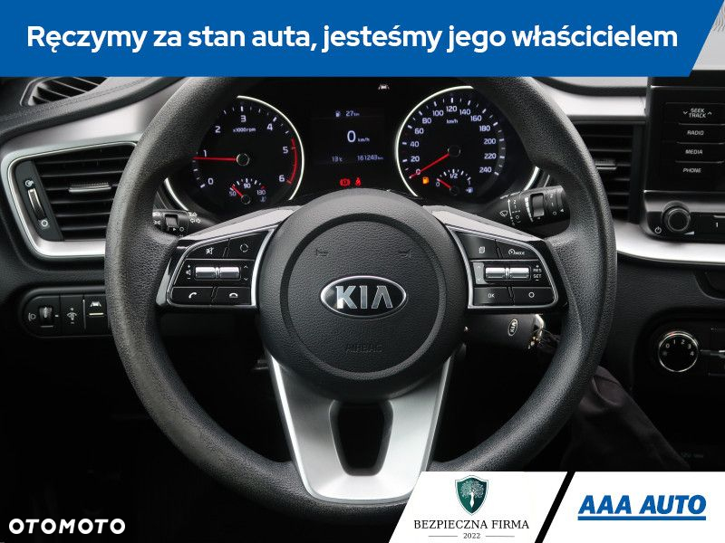 Kia Ceed - 16