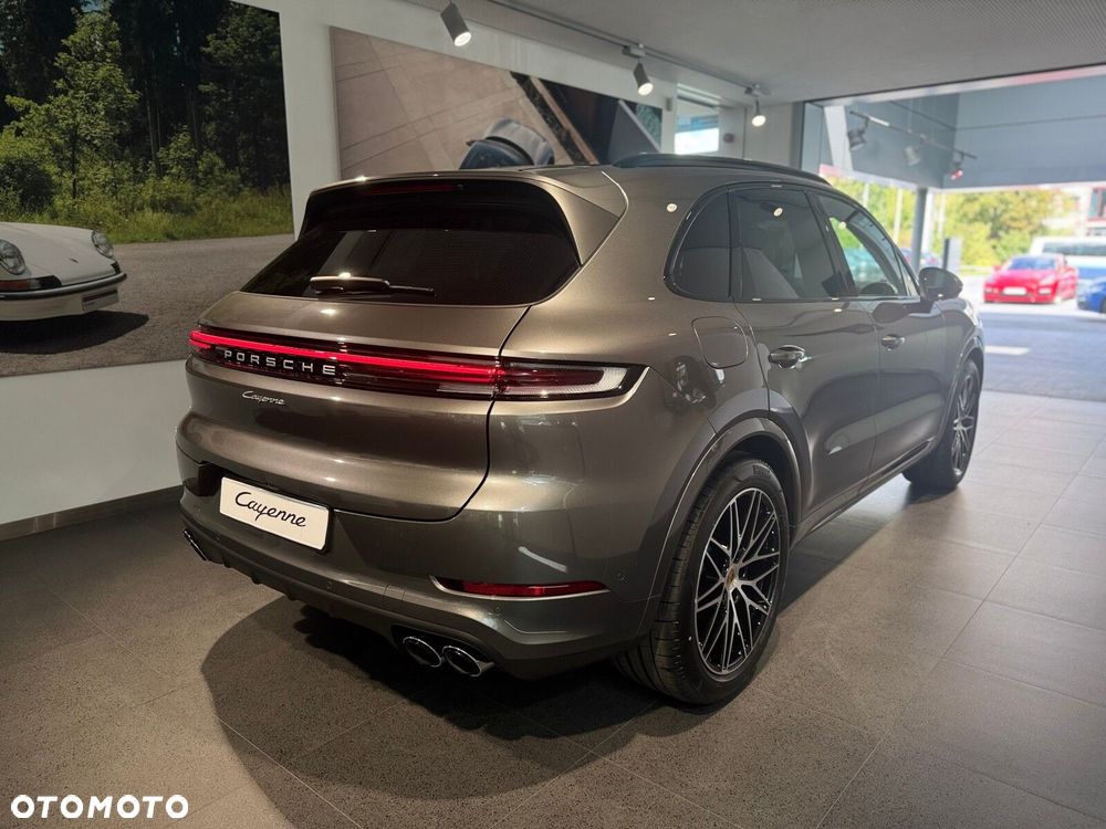 Porsche Cayenne - 5