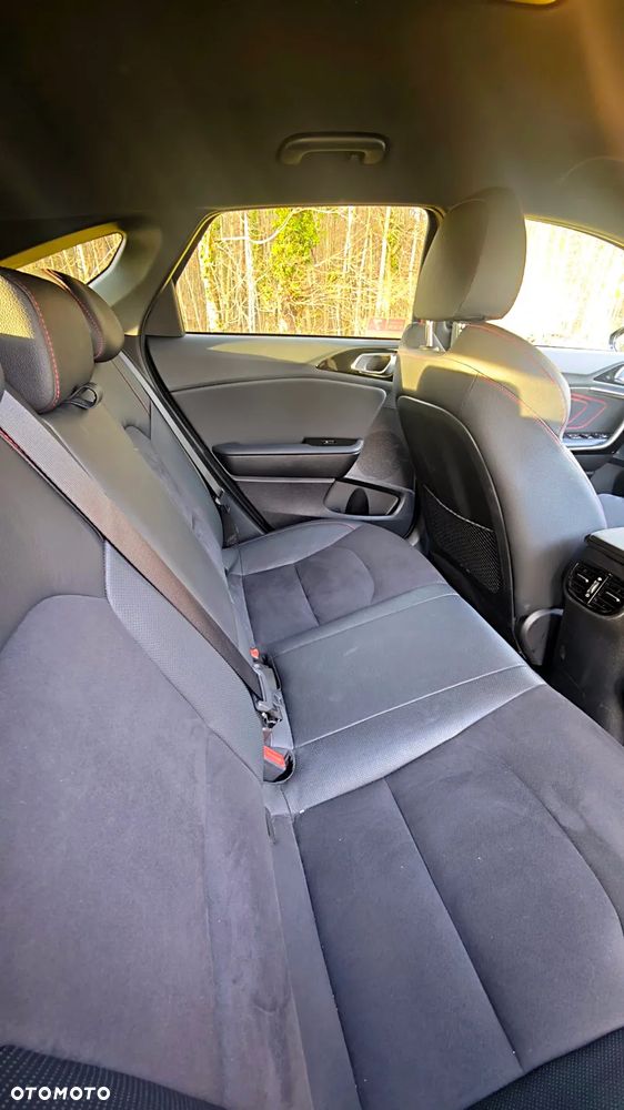 Kia ProCeed 1.6 T-GDI DCT7 OPF GT - 22