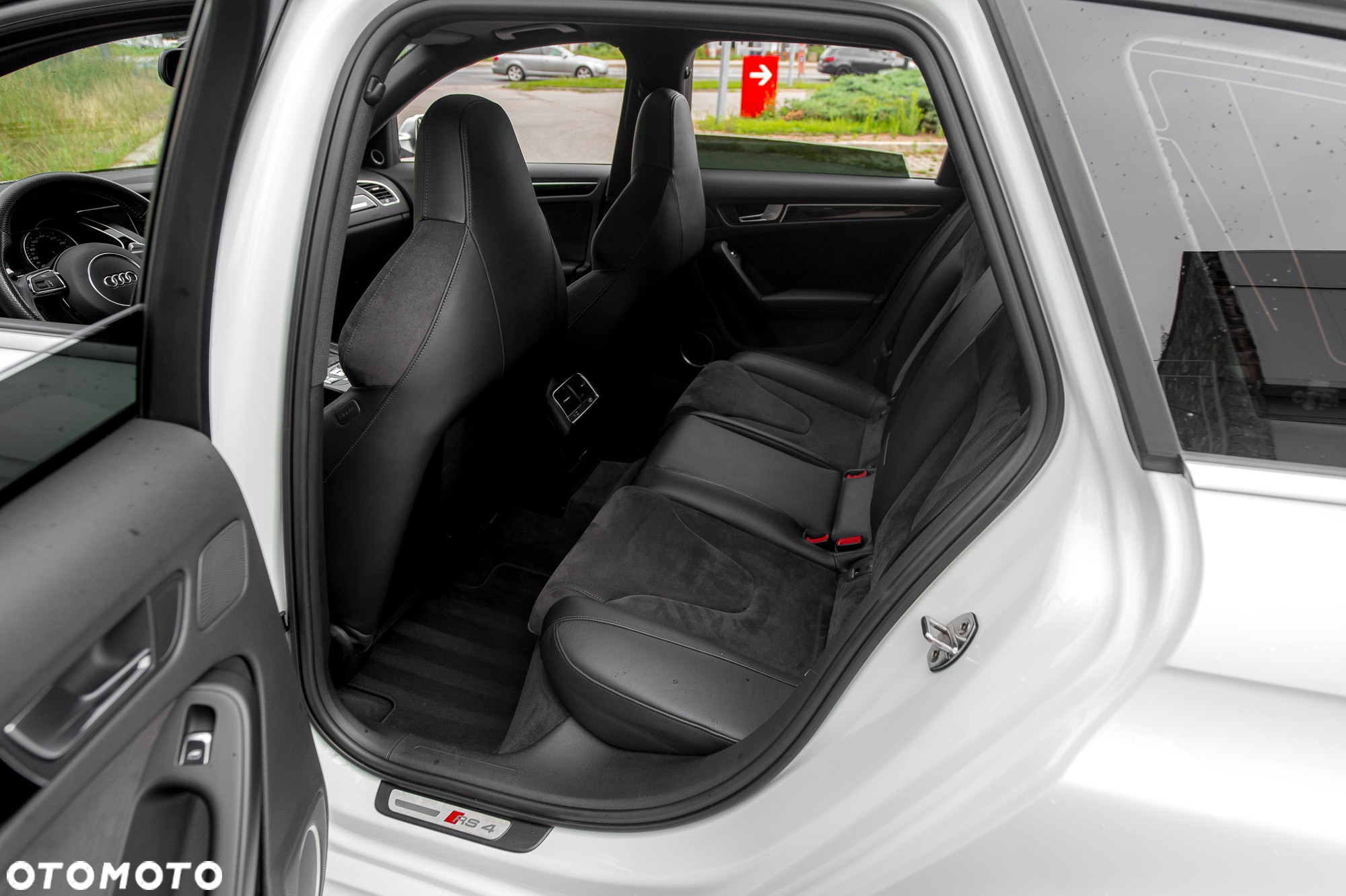Audi RS4 Avant S tronic - 20