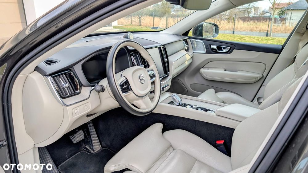 Volvo XC 60 B5 D AWD Inscription - 6