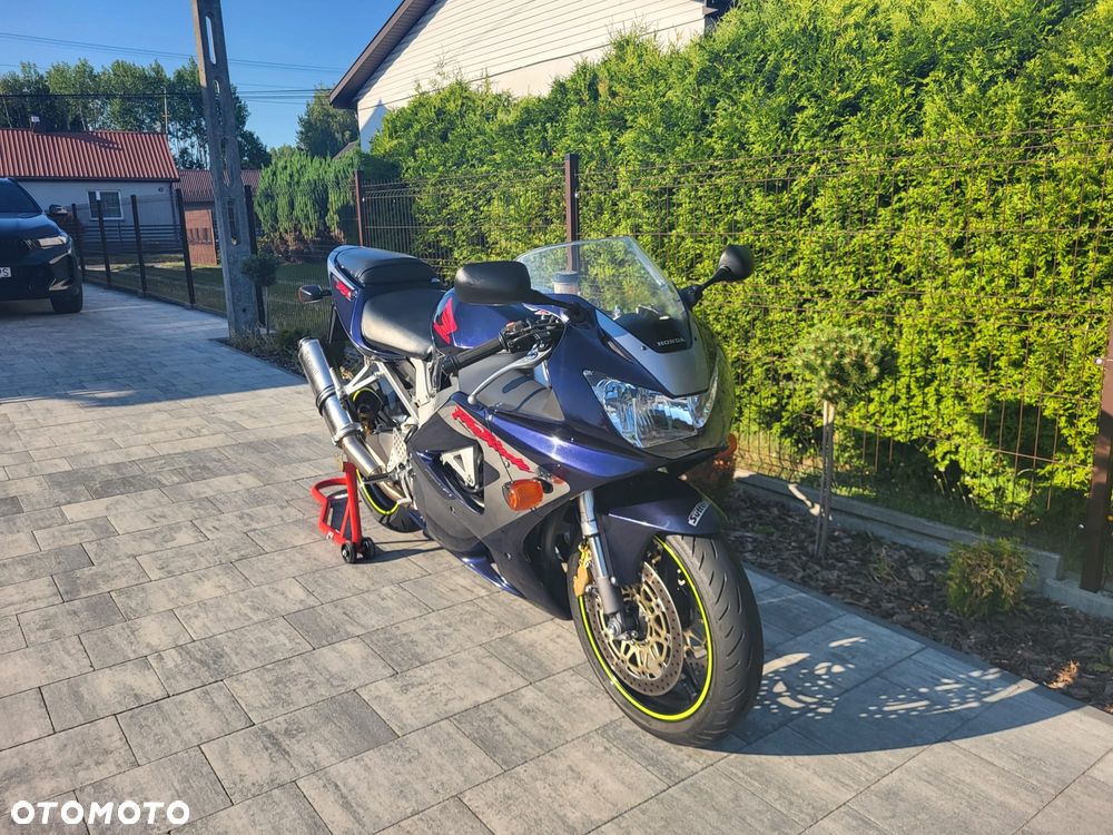 Honda CBR - 5