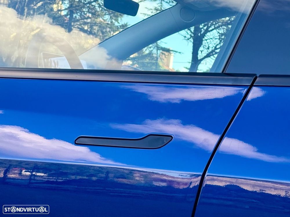Tesla Model Y Long Range Tração Integral - 20