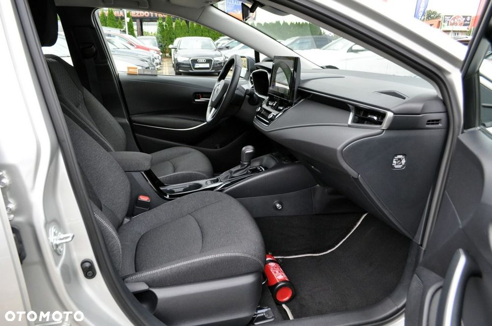 Toyota Corolla - 23