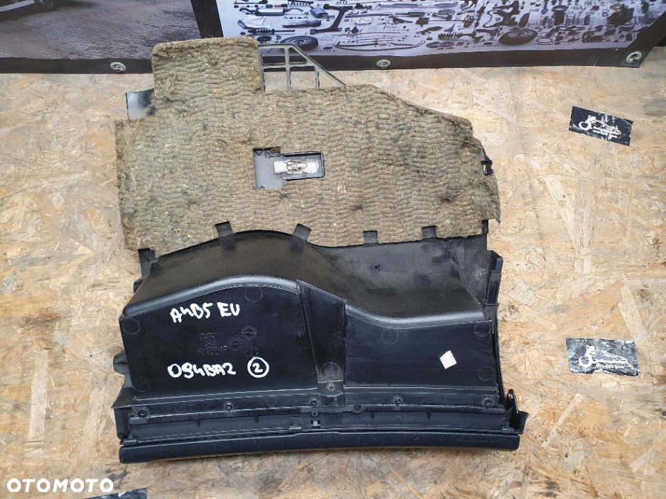 Schowek Kierowcy Pasazera Oslona pod Kierownice Europa Audi A4 B5 Lift - 11