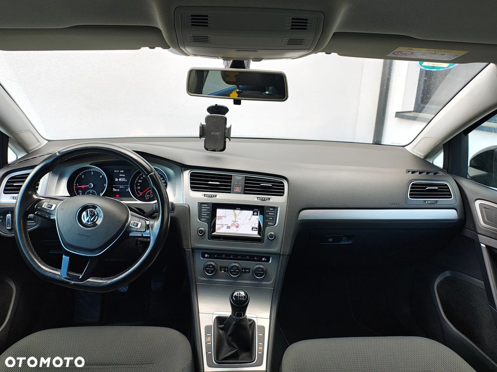 Volkswagen Golf 1.6 TDI BlueMotion Trendline - 5