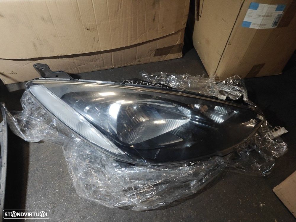 Farol Frente Direito / Otica Direita Mazda 2 (De_, Dh_) - 1
