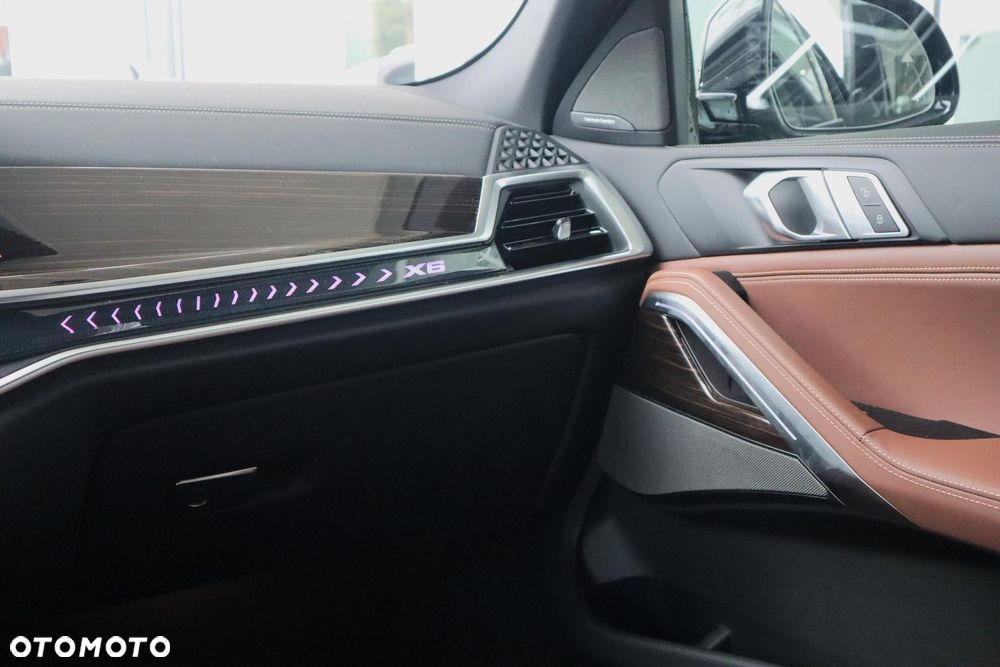 BMW X6 - 24