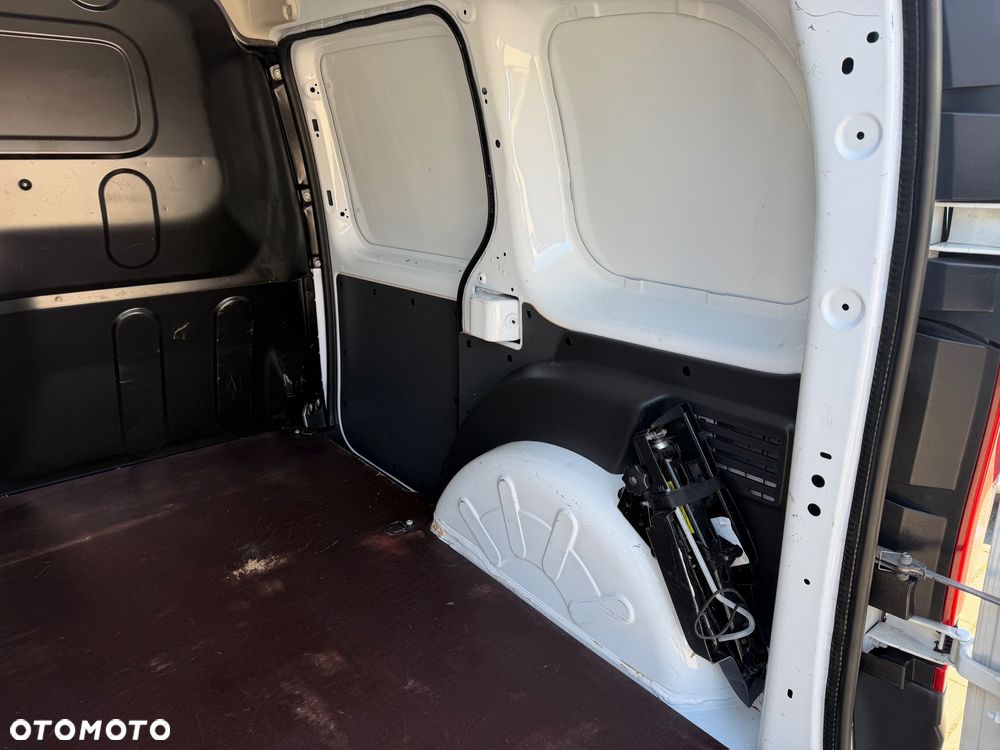 Mercedes-Benz CITAN - 13