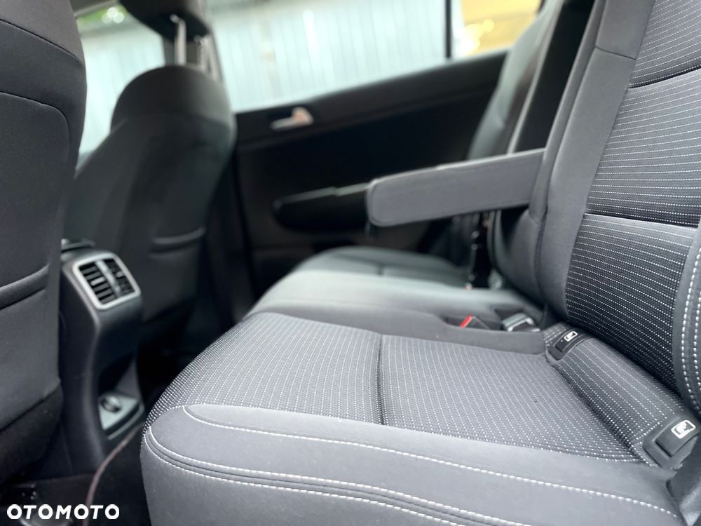 Kia Sportage 1.7 CRDI Business Line L 2WD - 12