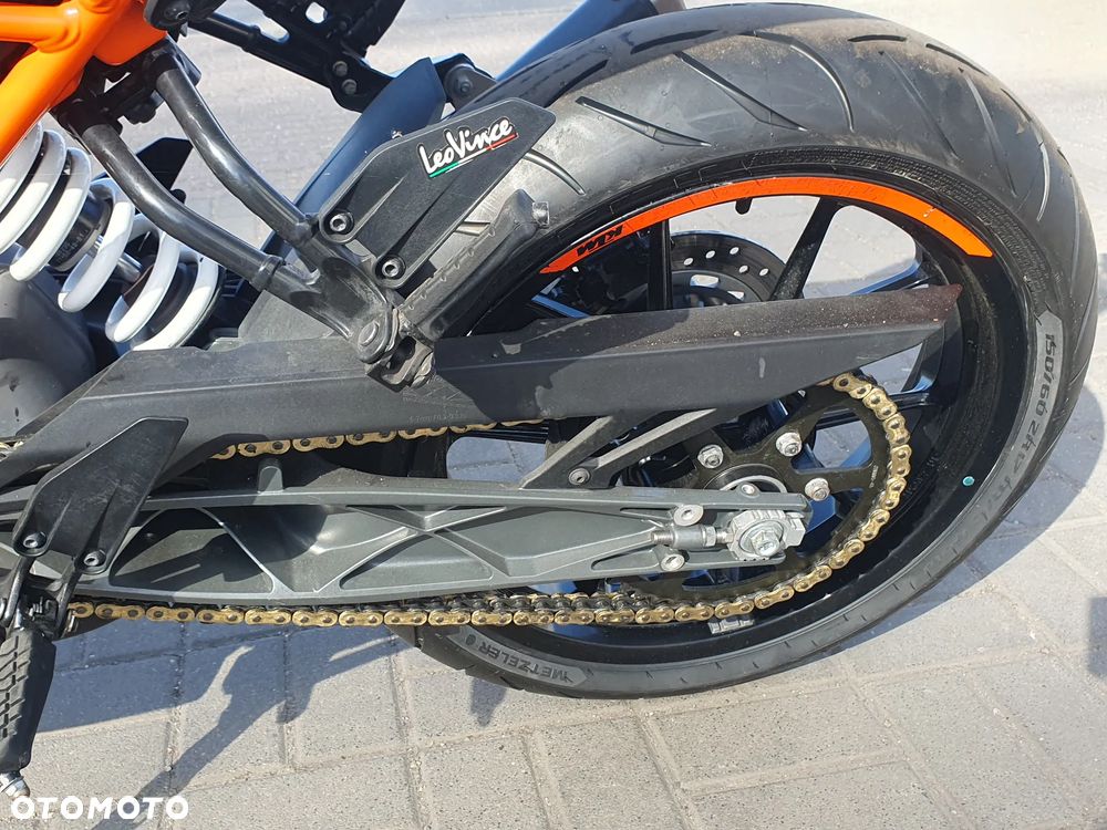 KTM Duke 125 - 32