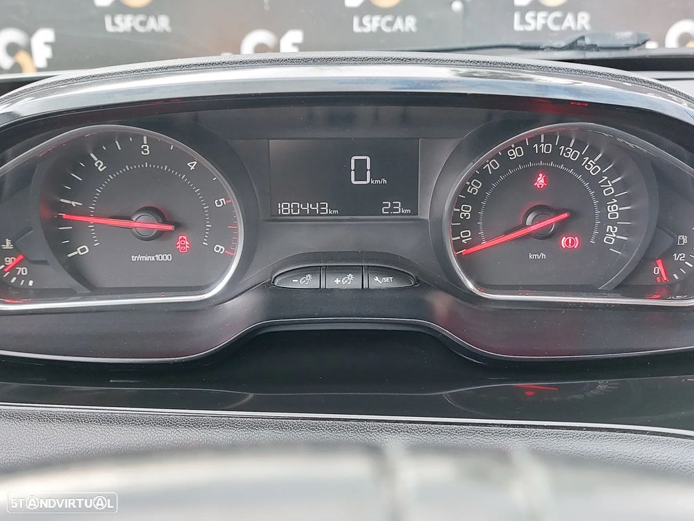 Peugeot 208 1.4 HDi Active - 16