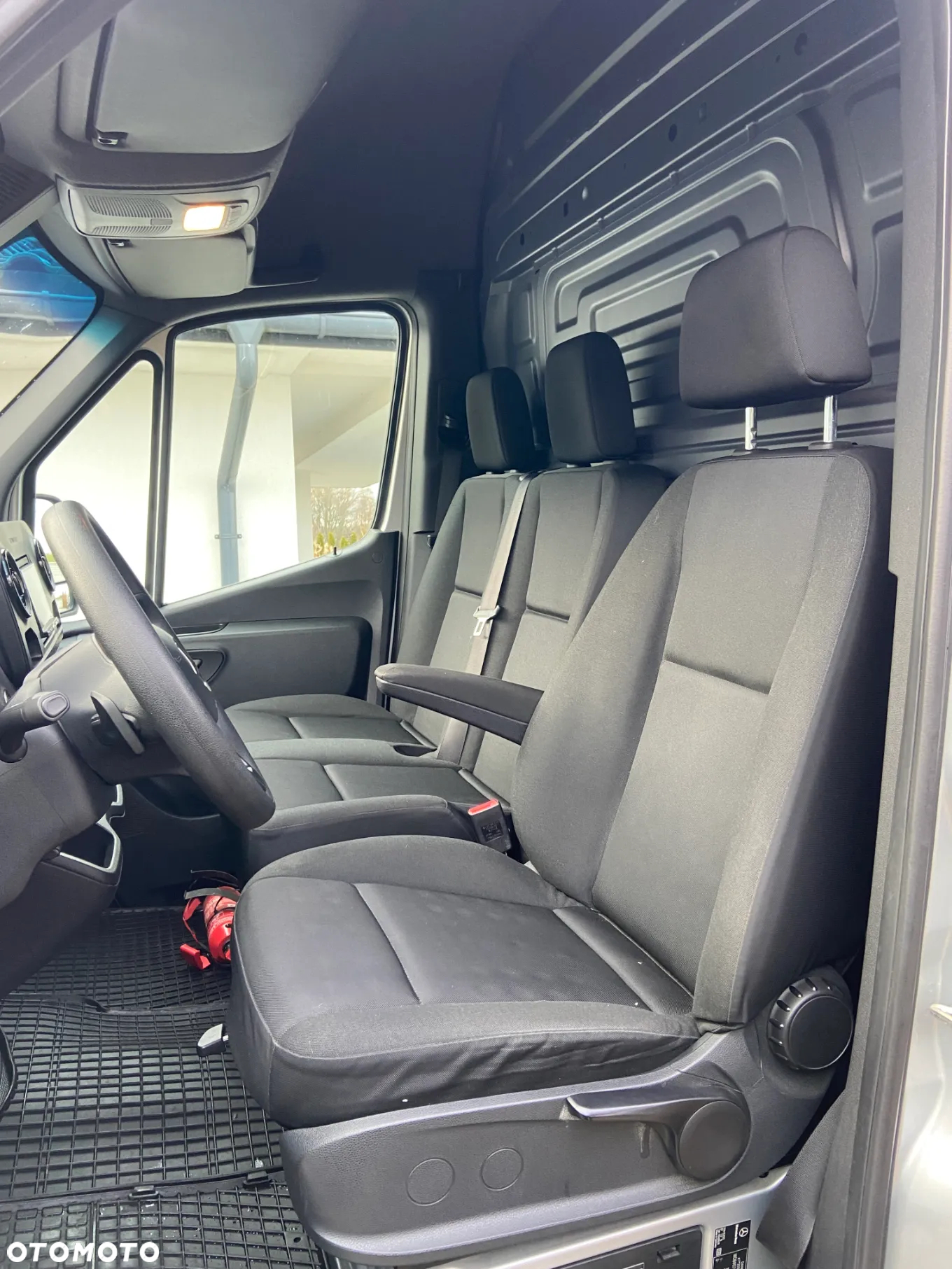 Mercedes-Benz Sprinter - 23