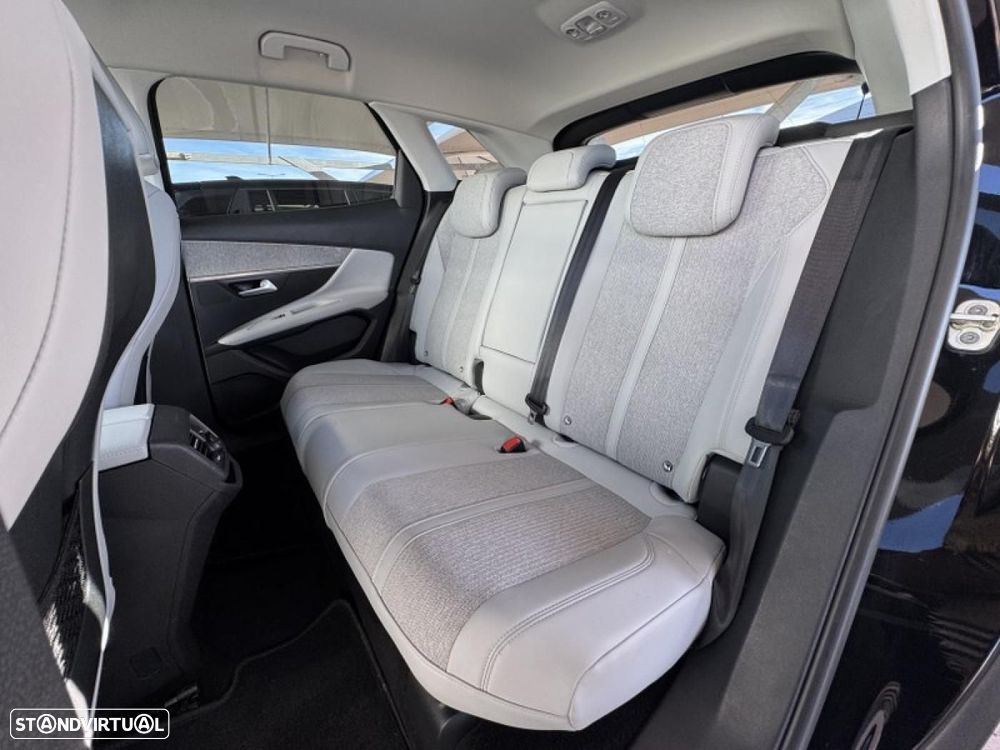 Peugeot 3008 1.5 BlueHDi Allure Pack - 29