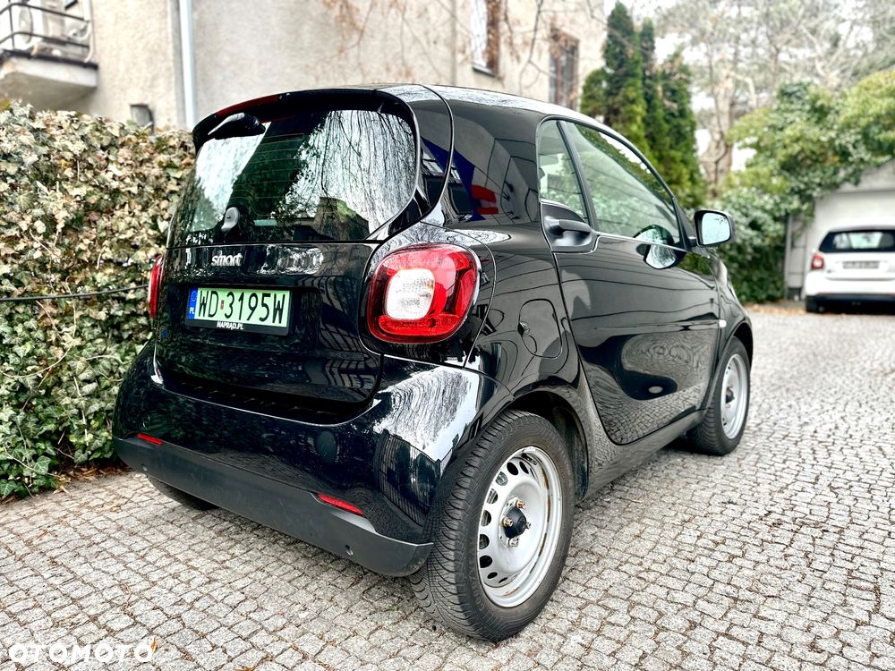 Smart Fortwo EQ - 10