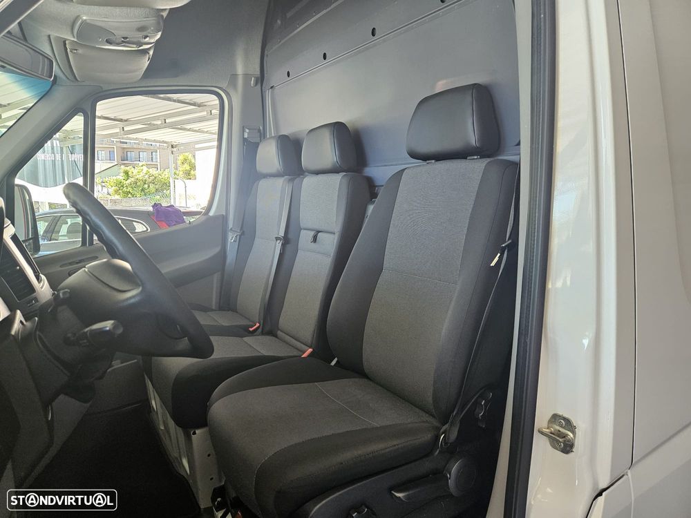 VW CRAFTER 2.0 TDi 140 CV - 11