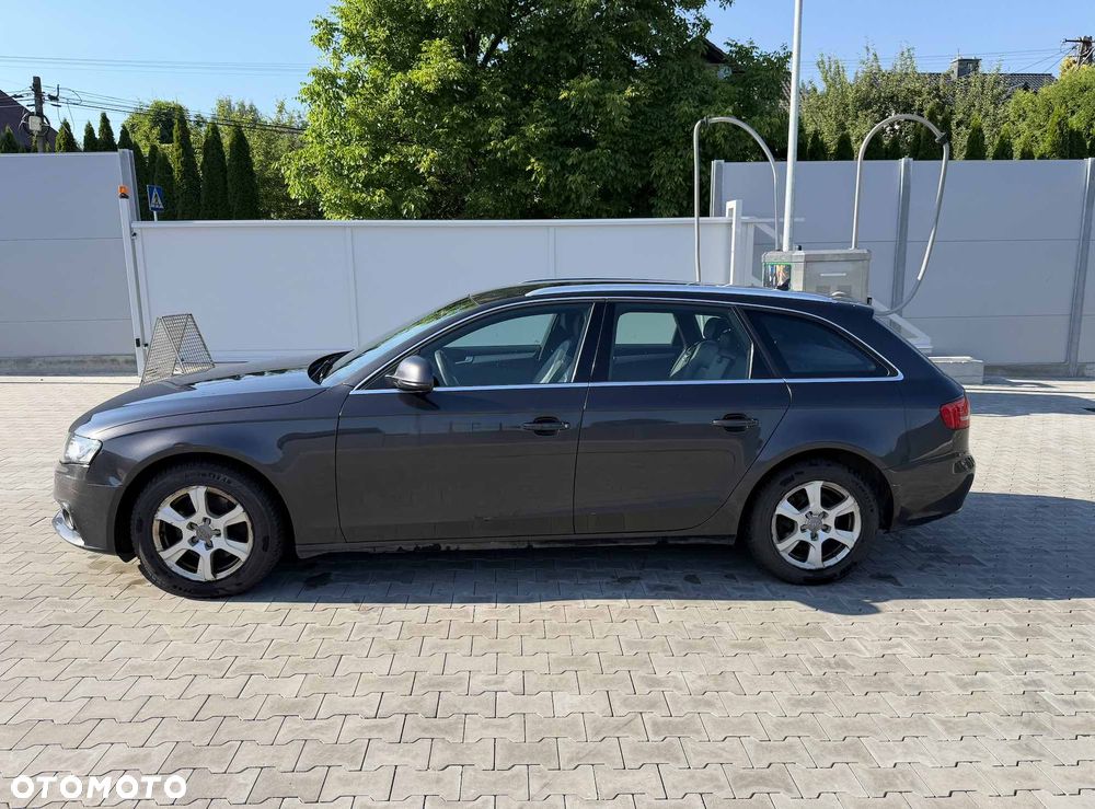 Audi A4 Avant - 4