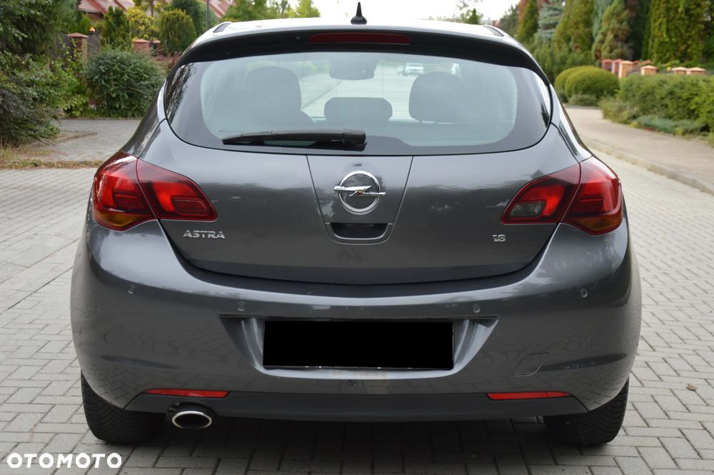 Opel Astra 1.6 Turbo Edition Sport - 6