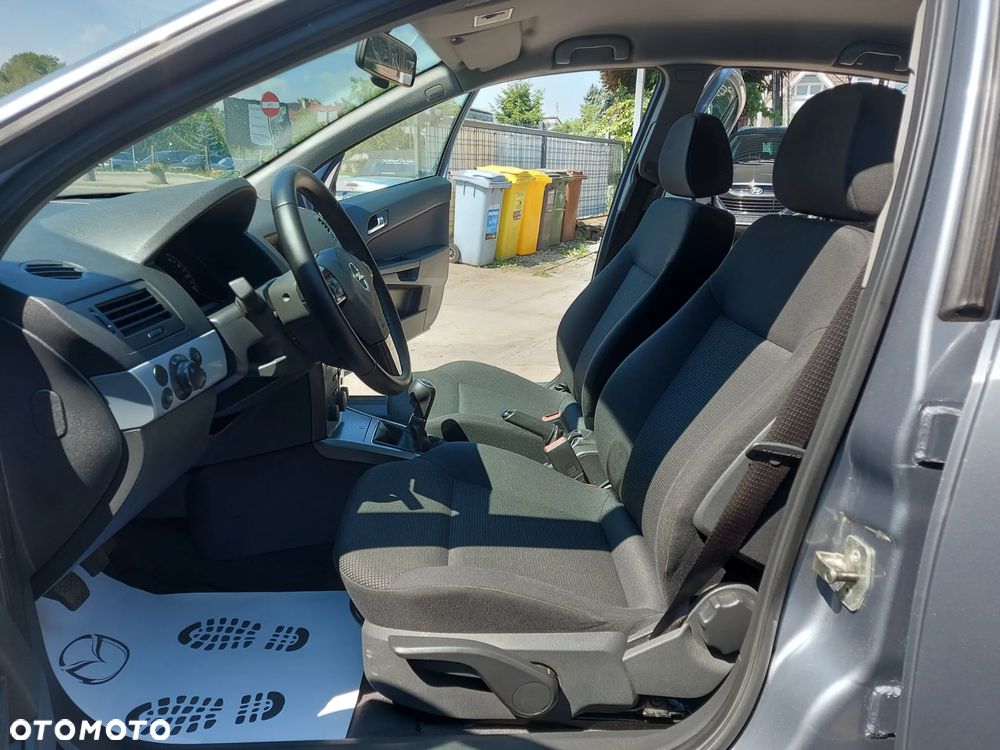 Opel Astra 1.4 Selection - 16
