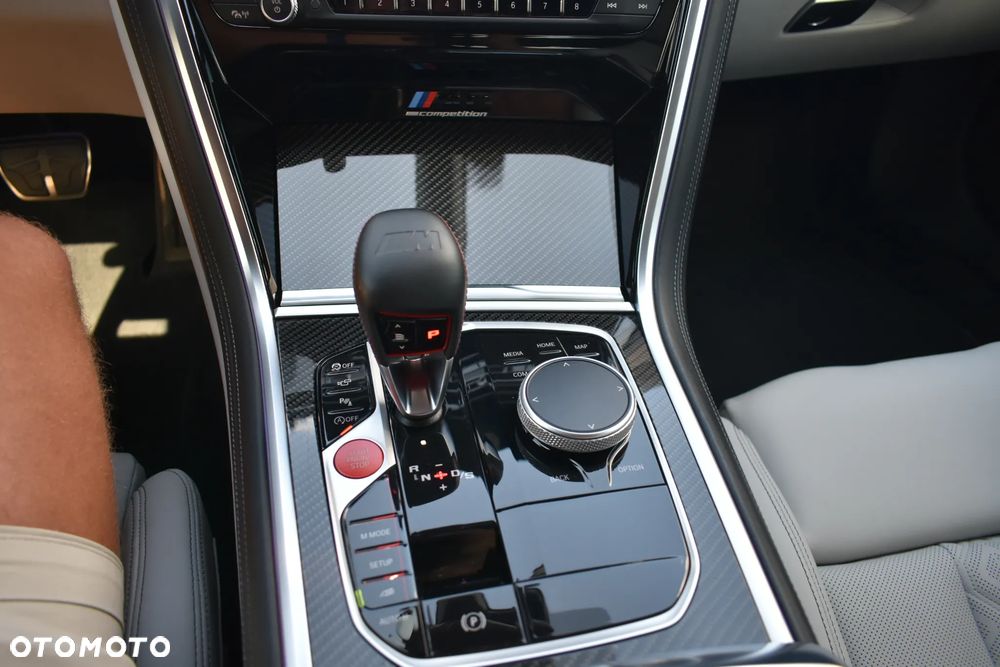 BMW M8 - 24