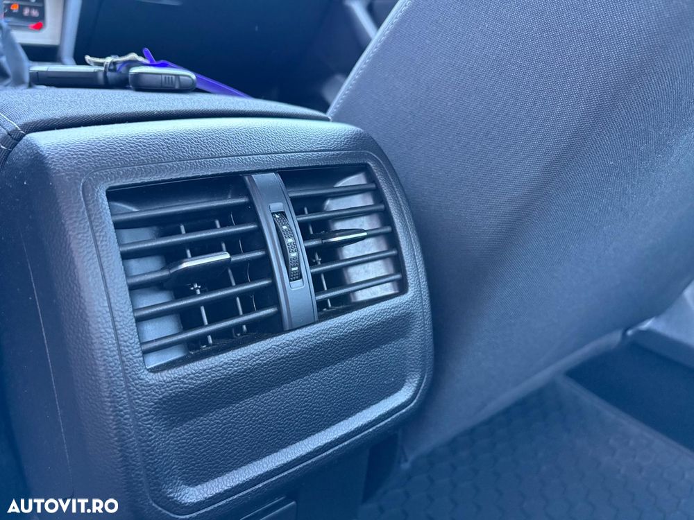 Volkswagen Passat - 14