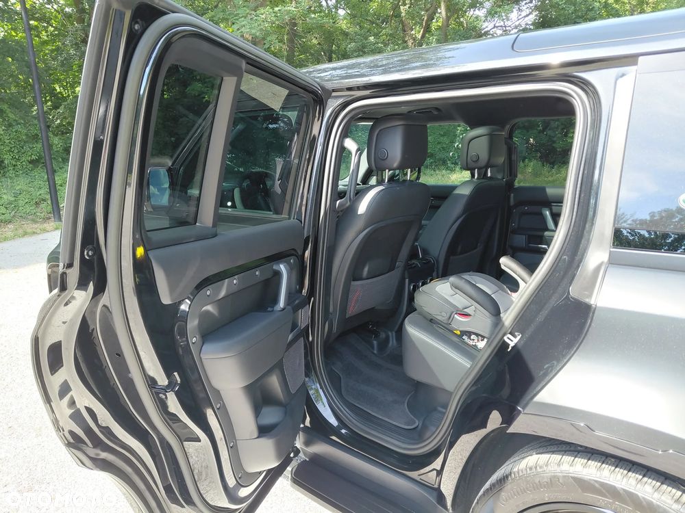 Land Rover Defender 5.0 P525 V8 - 6